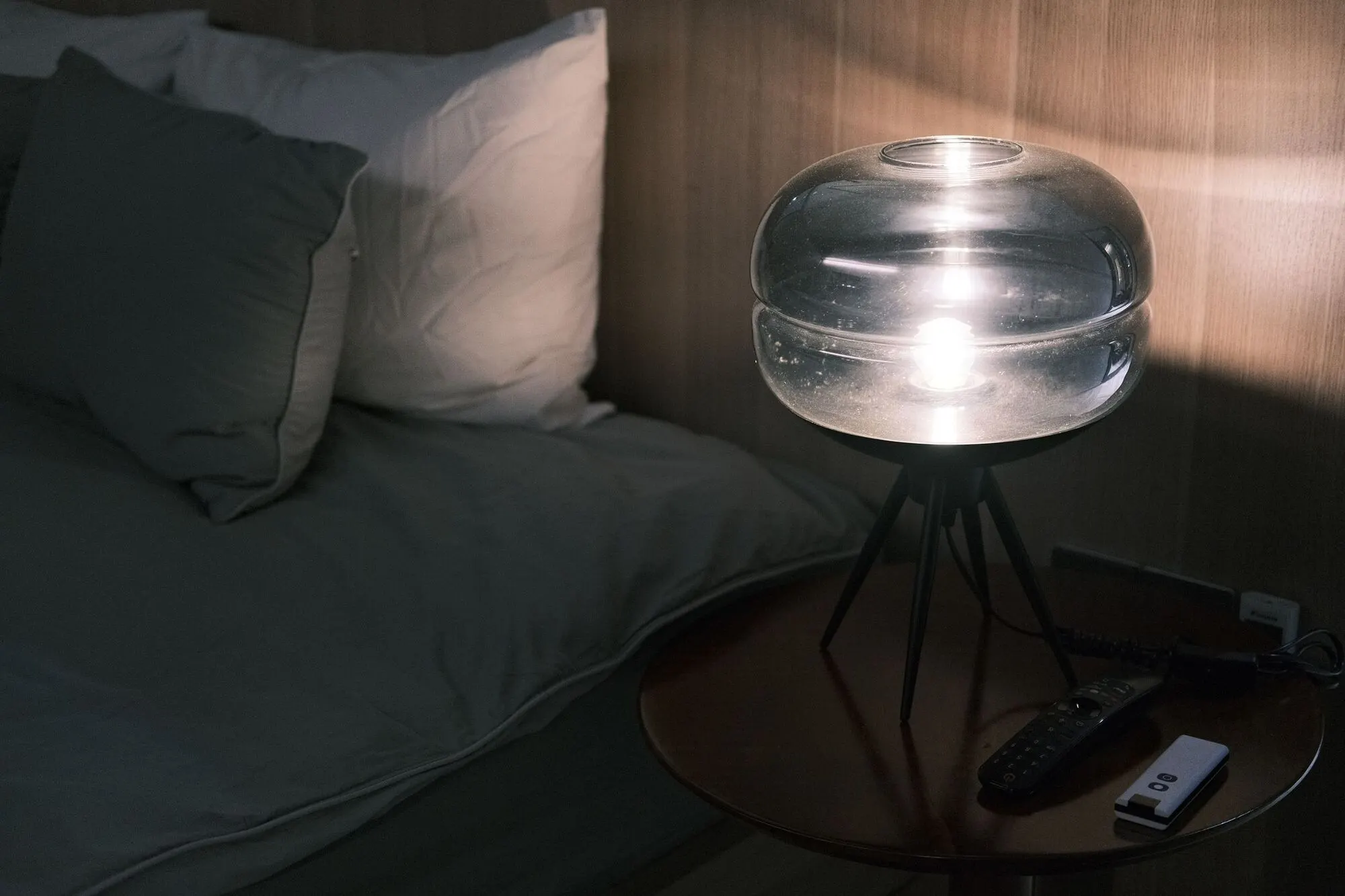 Layered Lighting for a Bedroom: A Practical Guide
